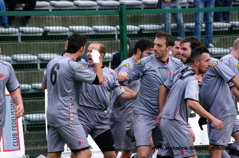 05-01-014 Alessandria-Pergolettese 3-1 Gol di Sirri. (4)