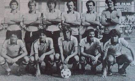 L’Alessandria 1980-’81, promossa in C1. In piedi, da sinistra: Burroni, Piccotti, Soncini, Calisti, Colombo, Zanier. Accosciati: Gaudenzi, Piazza, Zerbio, Poli e Colusso.
